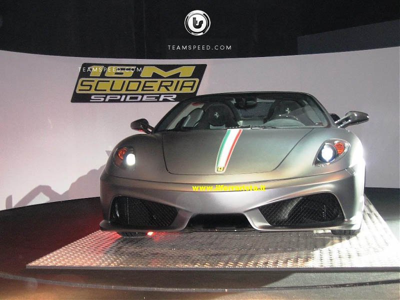 Illustration for article titled Ferrari Scuderia Spider 16M Unveiled Live At Mugello With Stickers, 16 GB Ferrari iPod Touch